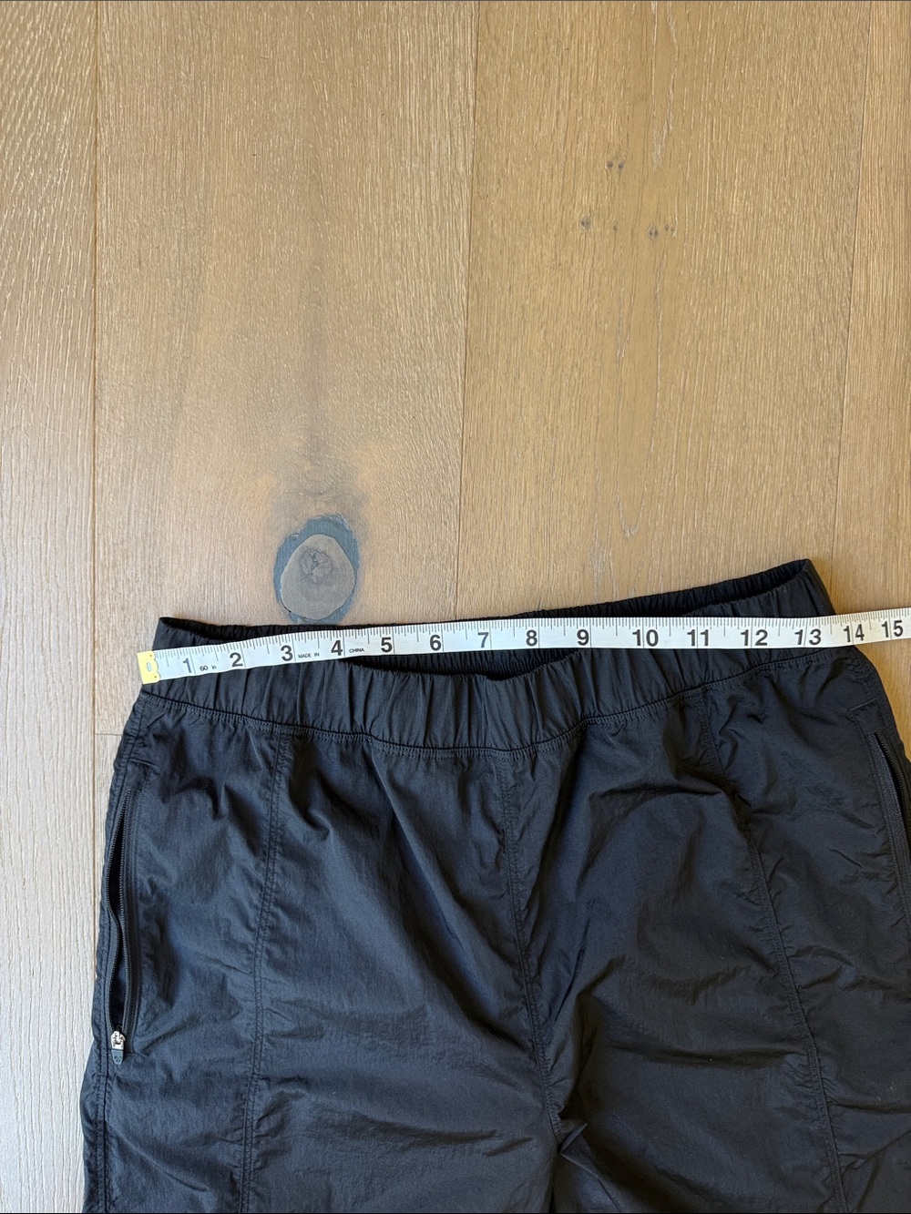 Aritzia Women's Black Track Pants with Elastic Waist - Picture 8 of 8